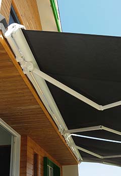 Motorized Awnings Near La Mesa