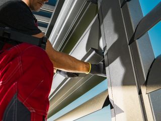 Enhance Your Space with Our Window Covering Repair and Installation Solutions in San Diego Skilled Technicians Repairing Window Coverings in San Diego